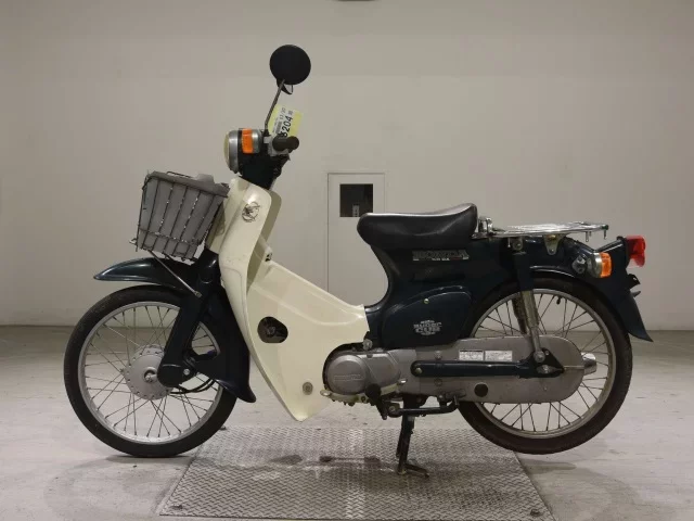 Honda C50