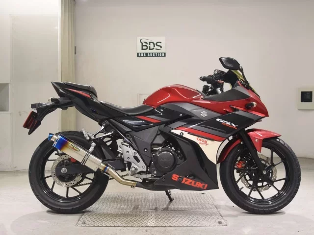 Suzuki GSX250R лот № 7658 оценка 4  с аукциона в Японии
