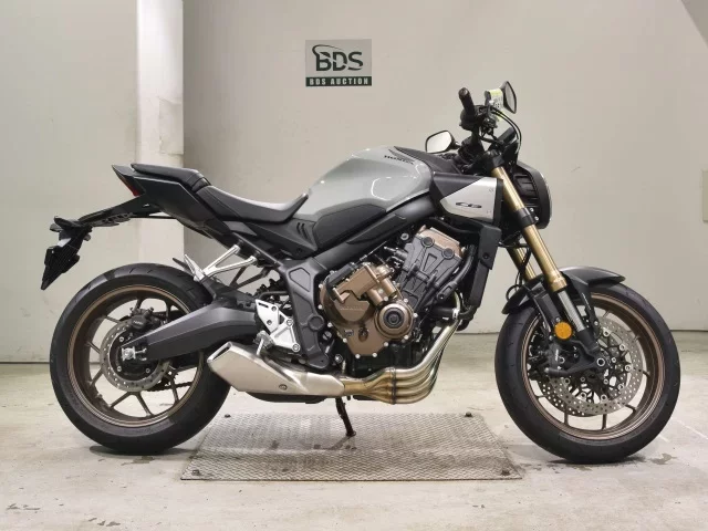 Honda CB650R-2E CLUTCH лот № 2661 оценка 7  с аукциона в Японии