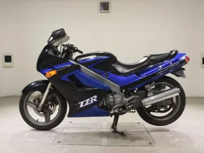 Kawasaki ZZR250