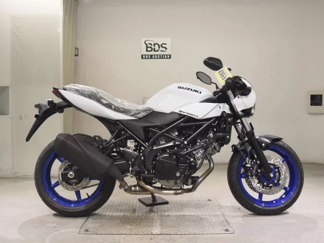 Suzuki SV650XA лот № 5303 оценка 9  с аукциона в Японии