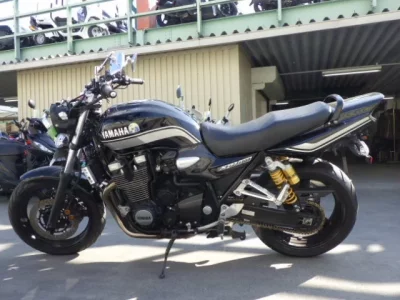 Yamaha XJR1300-2