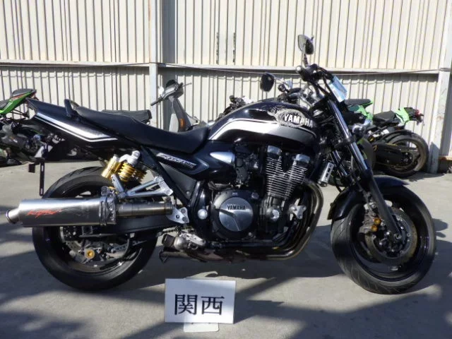 Yamaha XJR1300-2