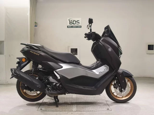 Yamaha NMAX155-3