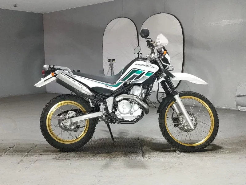 Yamaha SEROW 250 лот № 5190 оценка 4  с аукциона в Японии