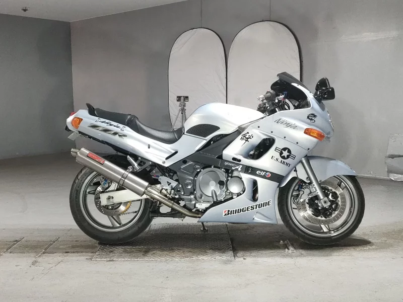 Kawasaki ZZR400