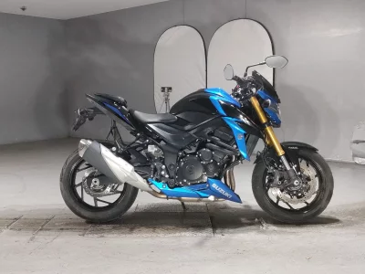 Suzuki GSX-S750