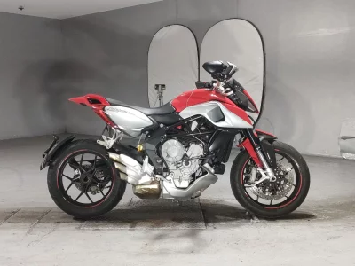MV Agusta MV AGUSTA STRADALE 800  с аукциона в Японии
