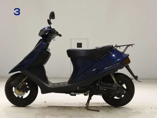 Suzuki ADDRESS V100
