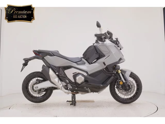 Honda X-ADV750-2