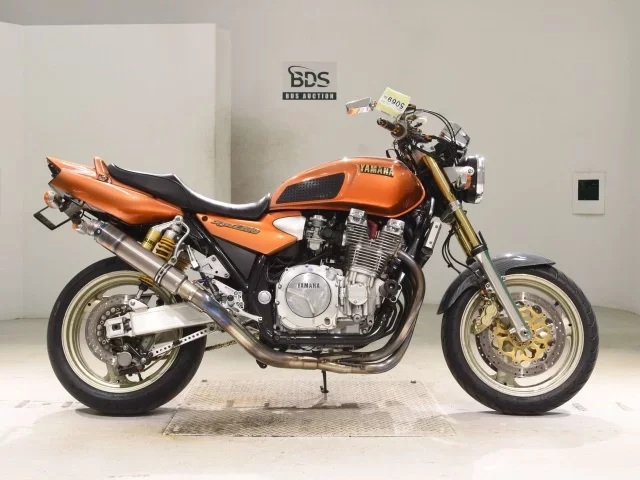 Yamaha XJR1300