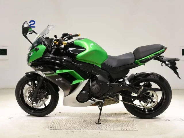 Kawasaki NINJA400