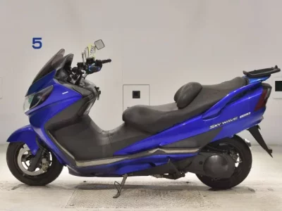 Suzuki SKYWAVE 250S-2