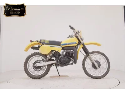Suzuki PE250