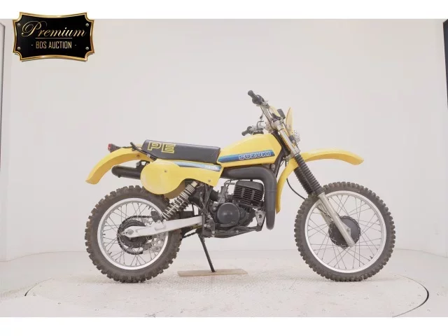 Suzuki PE250