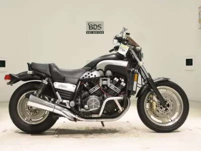 Yamaha V-MAX