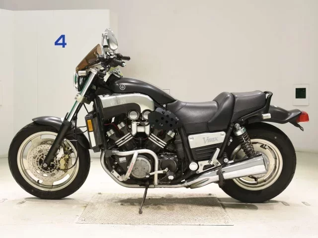 Yamaha V-MAX