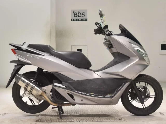 Honda PCX125-2
