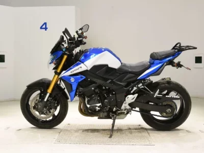 Suzuki GSR750A