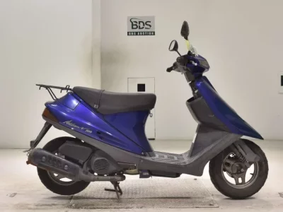 Suzuki ADDRESS V100