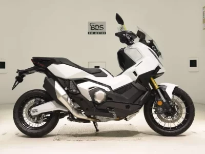Honda X-ADV750-2