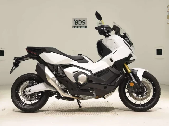 Honda X-ADV750-2