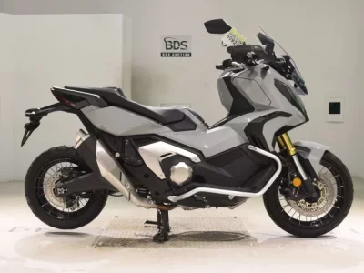 Honda X-ADV750-2