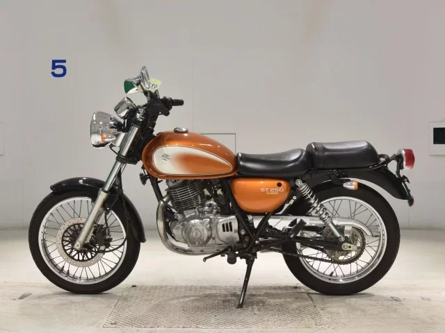 Suzuki ST250E