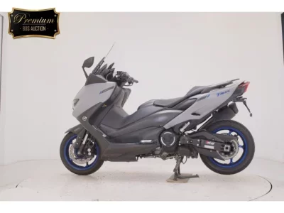Yamaha T-MAX560