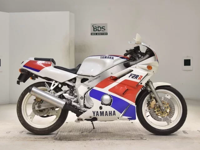 Yamaha FZR400-2