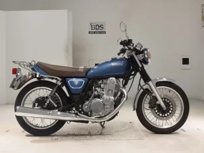 Yamaha SR400-5