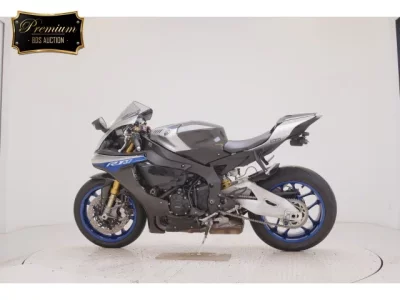 Yamaha YZF-R1M