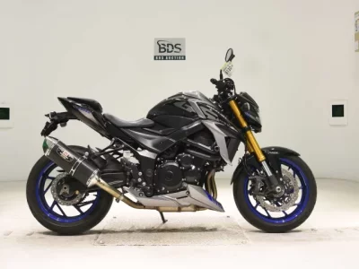 Suzuki GSX-S750