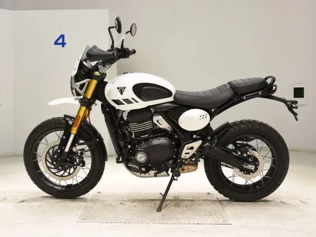 Triumph TRIUMPH SCRAMBLER 400XC