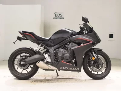 Honda CBR650R-2