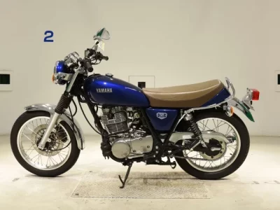 Yamaha SR400-5