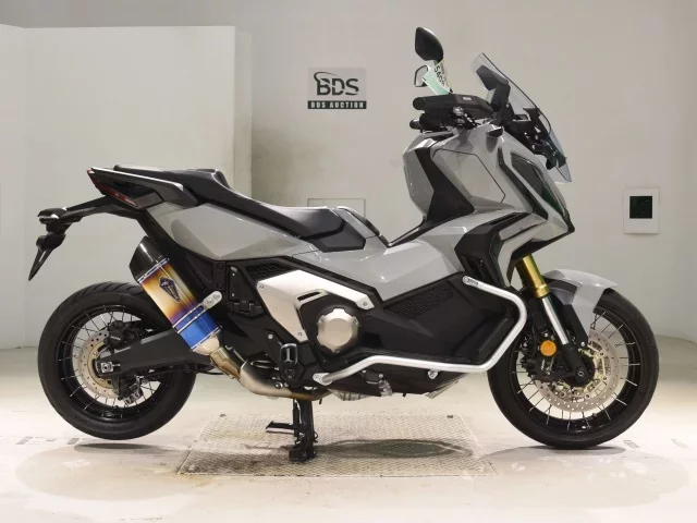 Honda X-ADV750-2
