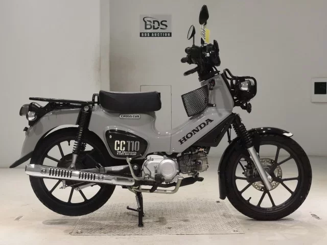 Honda CROSS CUB 110-3