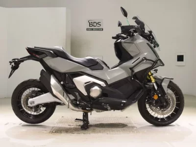 Honda X-ADV750-2