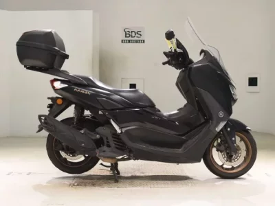 Yamaha NMAX-2