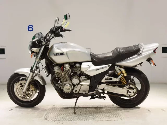 Yamaha XJR1300