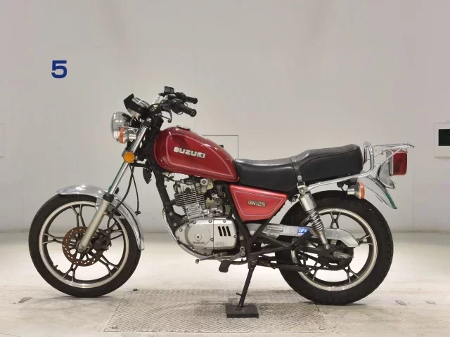 Suzuki GN125H