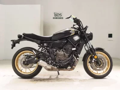 Yamaha XSR700-2