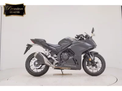 Honda CBR400R-3