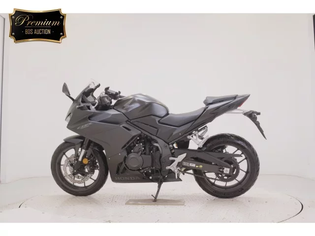 Honda CBR400R-3