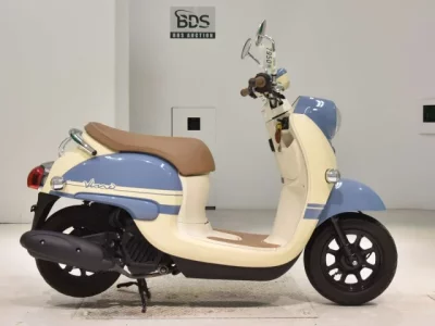 Yamaha VINO-4