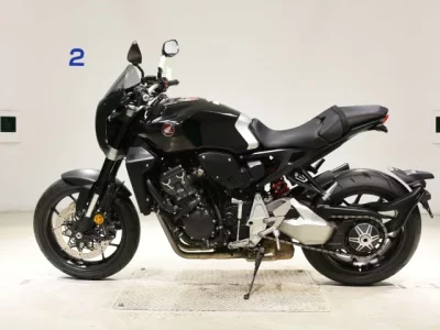 Honda CB1000R-2