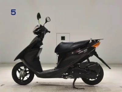 Suzuki ADDRESS V50-3