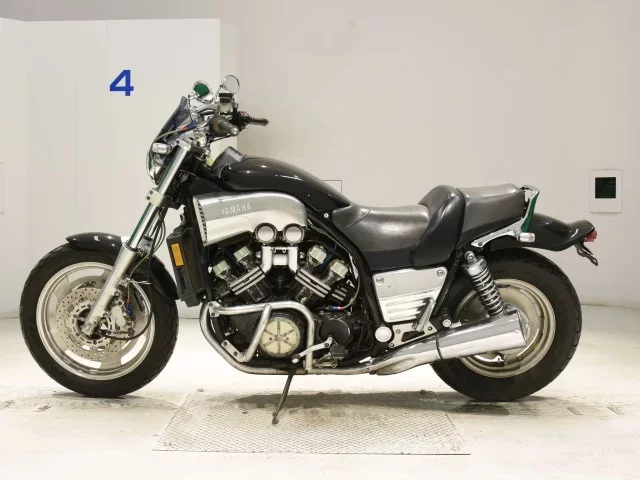 Yamaha V-MAX