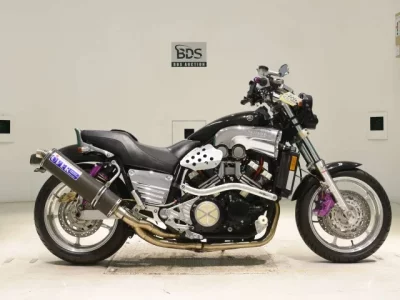 Yamaha V-MAX